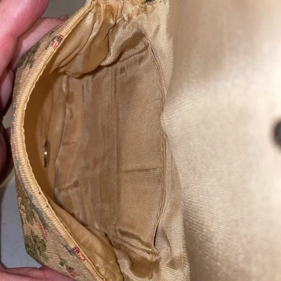 Vintage Elegant Tapestry Small Clutch Bag - Picture 4 of 9